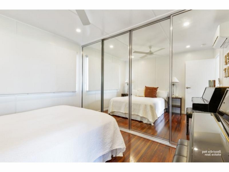 65 Brecknell Street, The Range QLD 4700